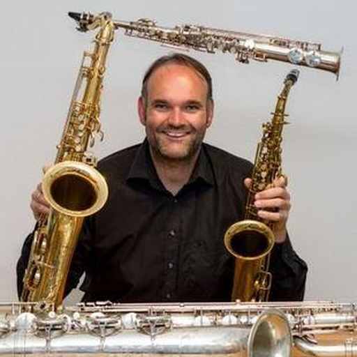 Lehrer thomas tomaschek farbe